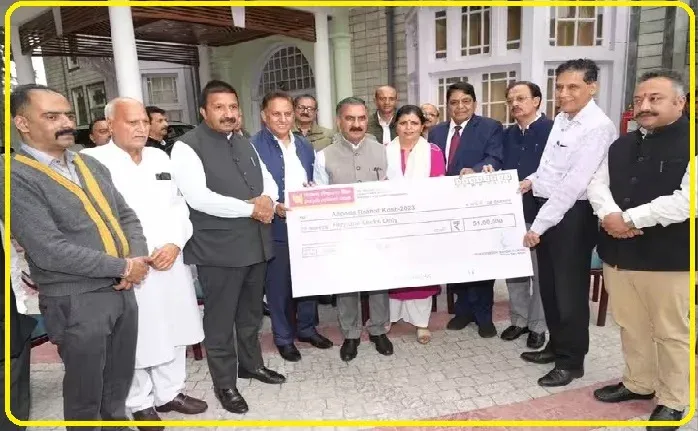 Himachal Disaster: आपदा के बीच CM सुक्खू ने पेश की मिसाल, अपने सभी निजी बैंक खाते से दान की 51 लाख रुपए की राशि