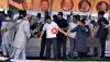 VIRAL VIDEO || राहुल गांधी की रैली में टूटा मंच, मीसा थामे रहीं हाथ, सुरक्षाकर्मी लगाते रहे आवाज