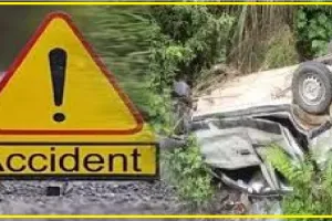 Himachal Road Accident || हिमाचल के इस जिले में गहरी खाई में गिरी कार, दादा सहित तीन साल के मासूम की मौ*त 